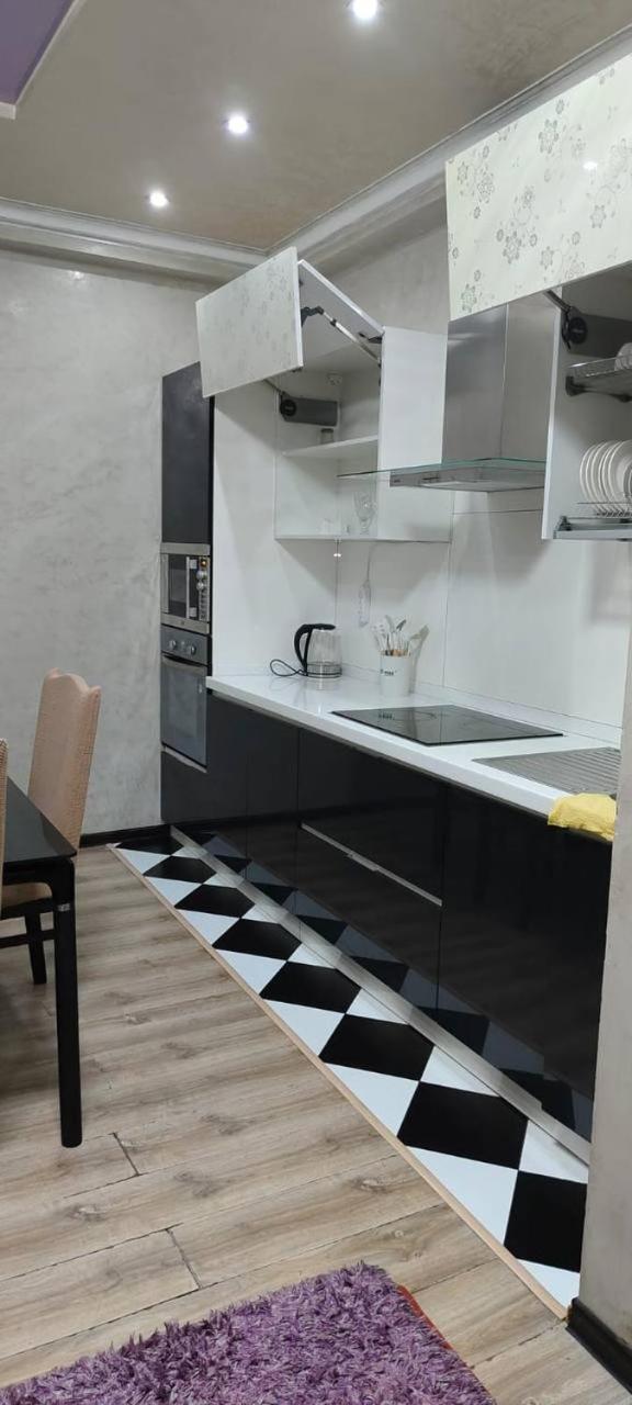 Nurly Tau 2Room Apartments Almatı Dış mekan fotoğraf
